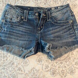 Miss Me Jean Shorts Size 25 perfect like new condition